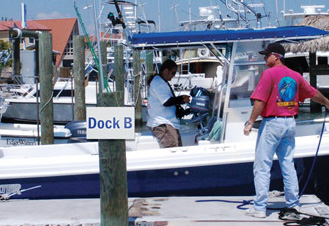ColorCore&reg; Versatile Marine & Outdoor Signage HDPE